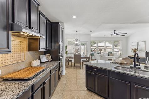 571 Calm Springs San Antonio TX 78260