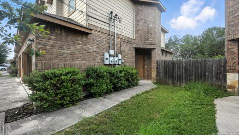 957/959 Floating Star New Braunfels TX 78130