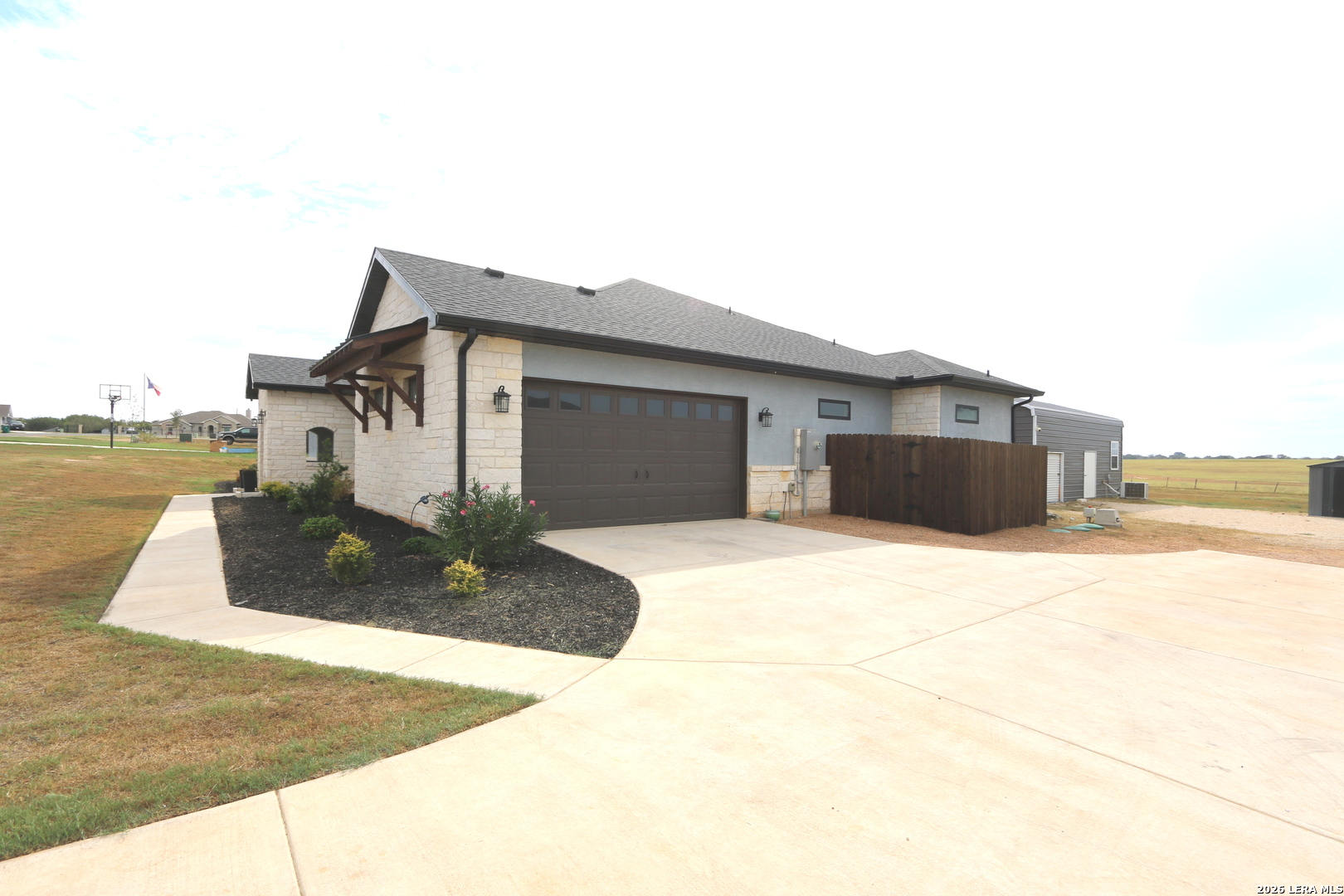 120 Western Way Adkins TX 78101