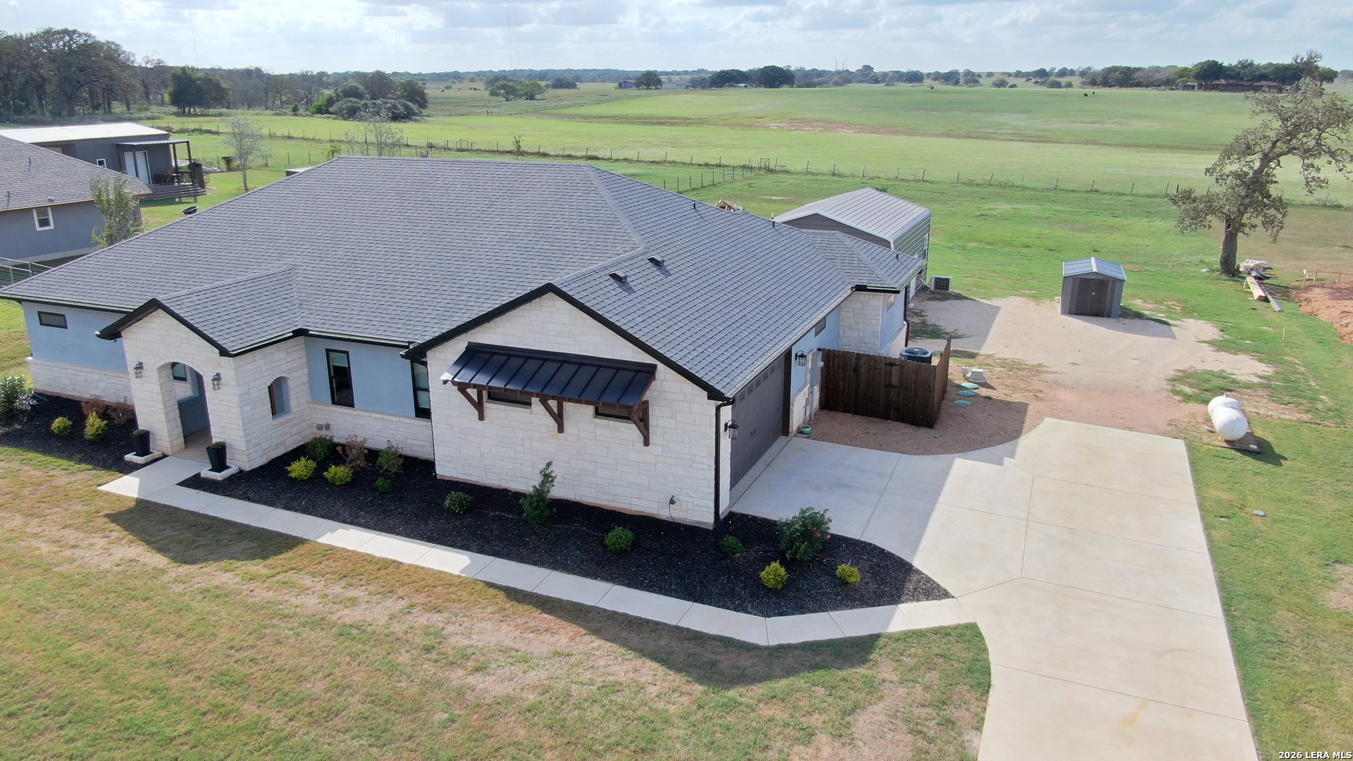 120 Western Way Adkins TX 78101