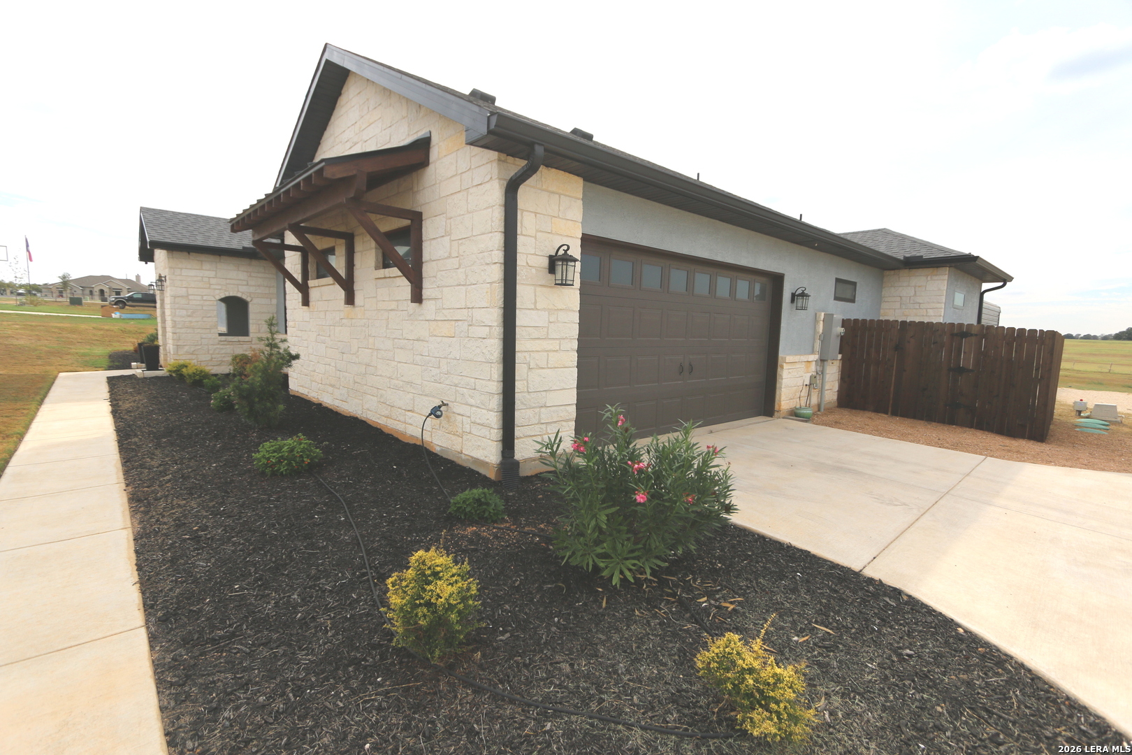 120 Western Way Adkins TX 78101