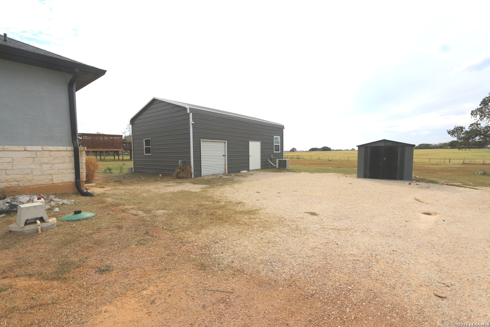 120 Western Way Adkins TX 78101