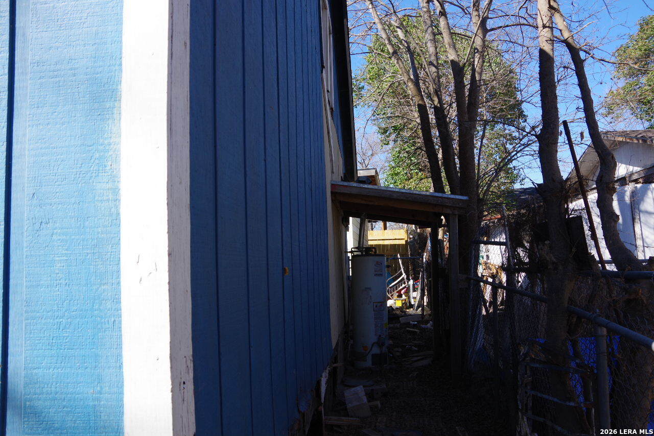 1211 Rivas San Antonio TX 78207
