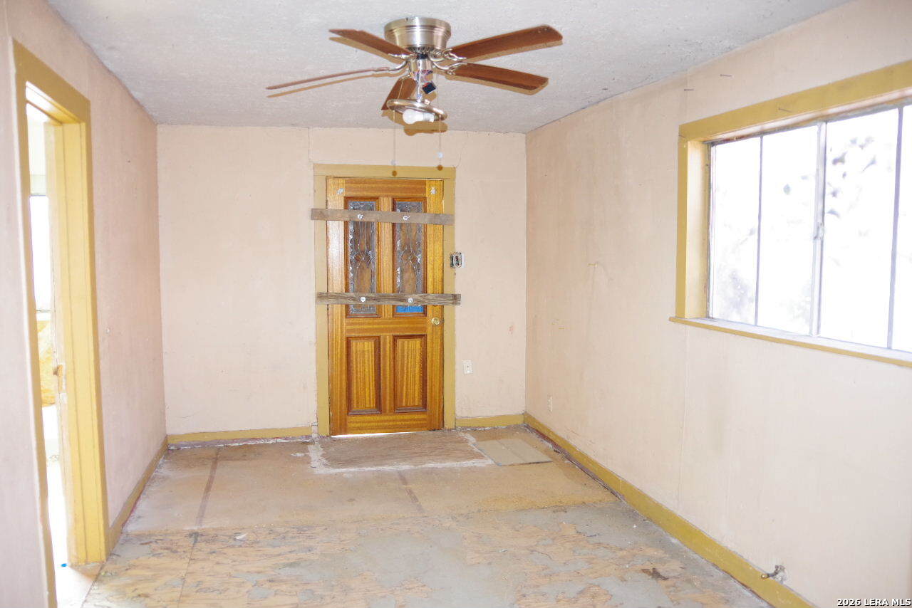 1211 Rivas San Antonio TX 78207