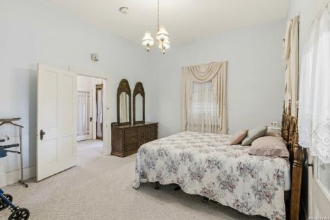 1028 Jefferson Street Kerrville TX 78028