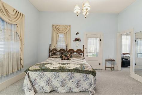 1028 Jefferson Street Kerrville TX 78028