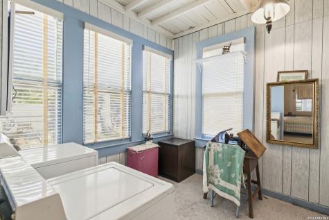 1028 Jefferson Street Kerrville TX 78028
