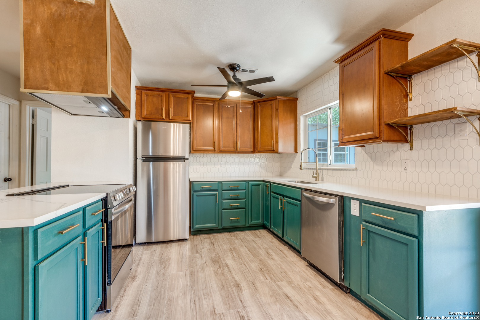 9018 Island View Street San Antonio TX 78242