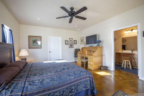 1940 Lower Seguin Road Marion TX 78124