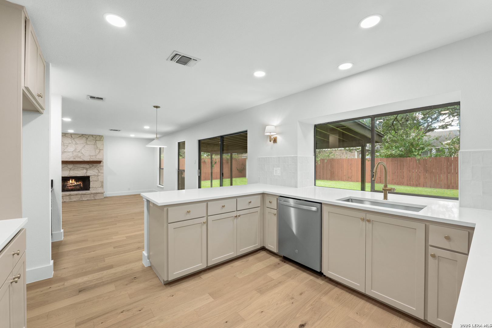 2215 Oak Ranch San Antonio TX 78259