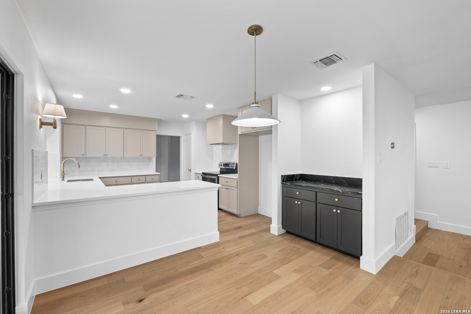 2215 Oak Ranch San Antonio TX 78259