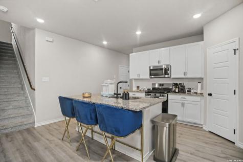 16523 Rosemary Ridge Elmendorf TX 78112