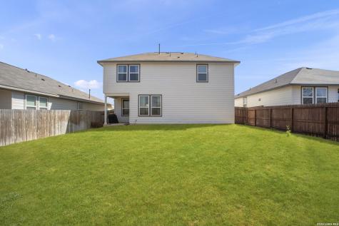 16523 Rosemary Ridge Elmendorf TX 78112