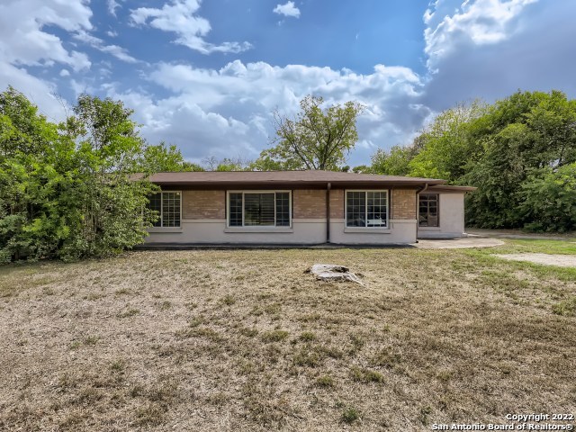 452 W Quill Drive San Antonio TX 78228
