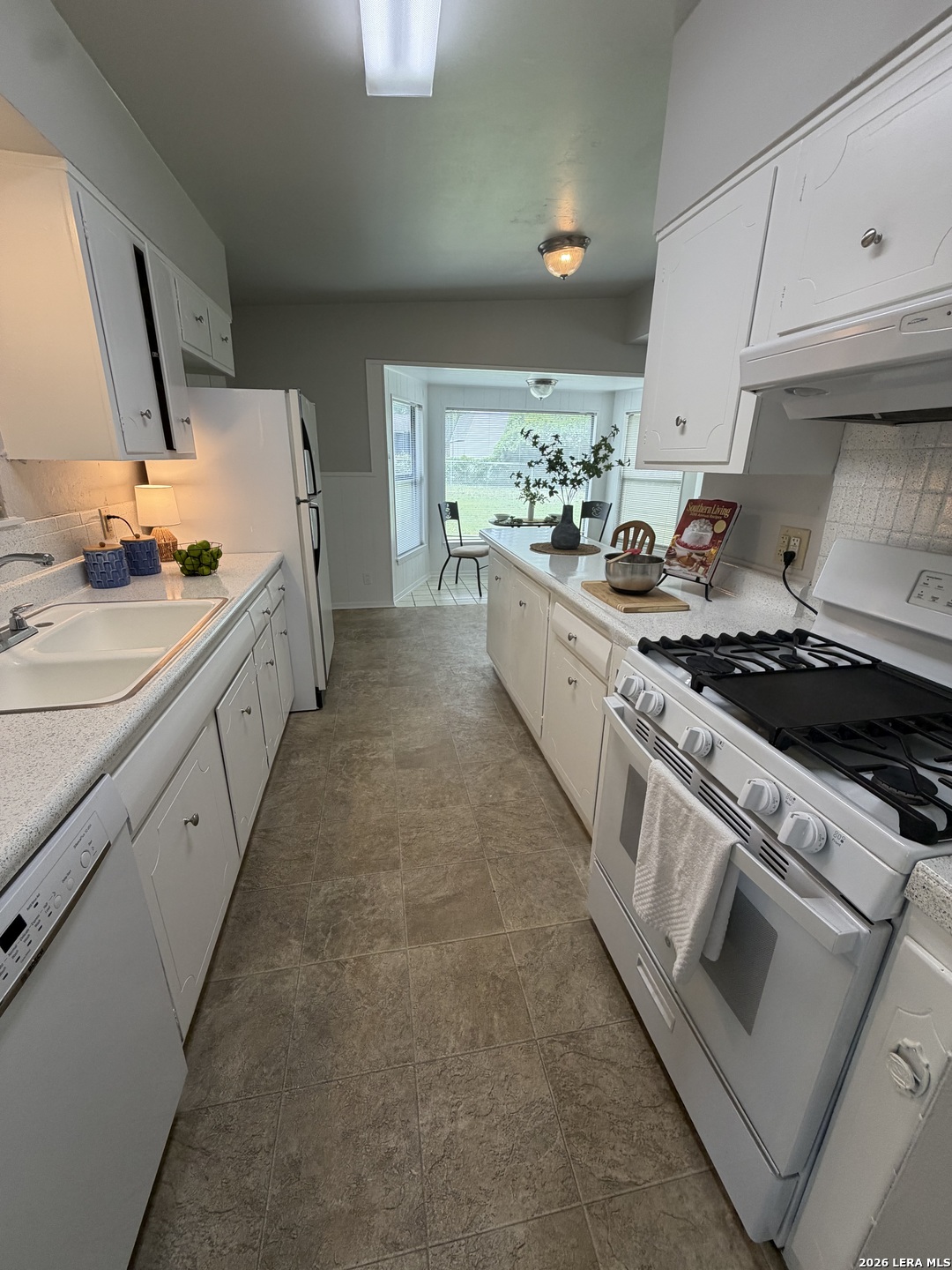 1015 Mount Serolod Drive San Antonio TX 78213