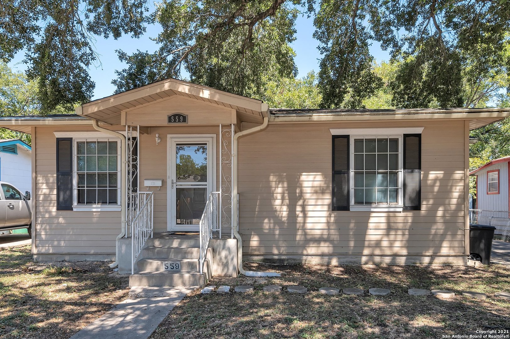 559 Jennings Avenue San Antonio TX 78225