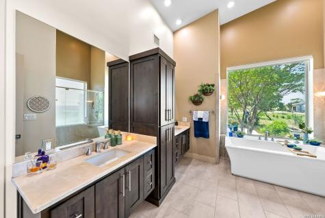 214 Jungfrau Hill Road Comfort TX 78013