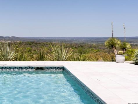 214 Jungfrau Hill Road Comfort TX 78013