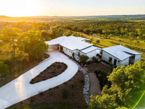 214 Jungfrau Hill Road Comfort TX 78013