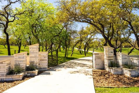 214 Jungfrau Hill Road Comfort TX 78013