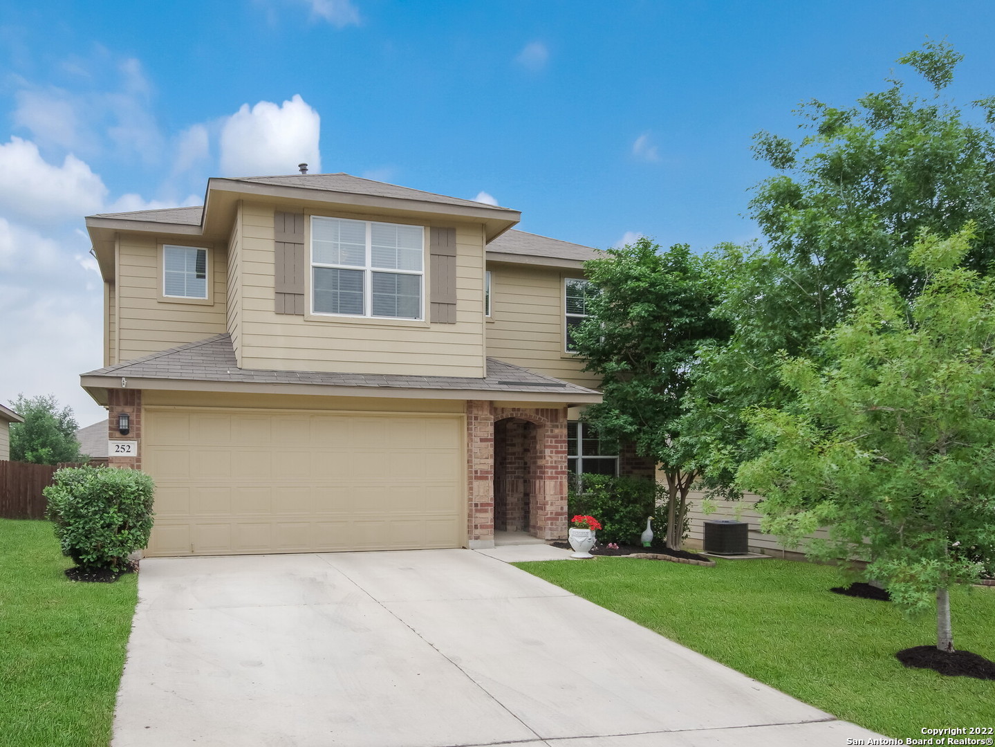 252 Elisabeth Run San Antonio TX 78253