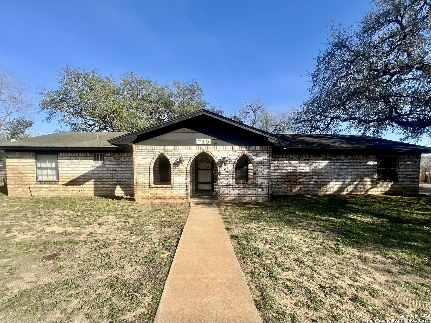 215 Lantana Pleasanton TX 78064