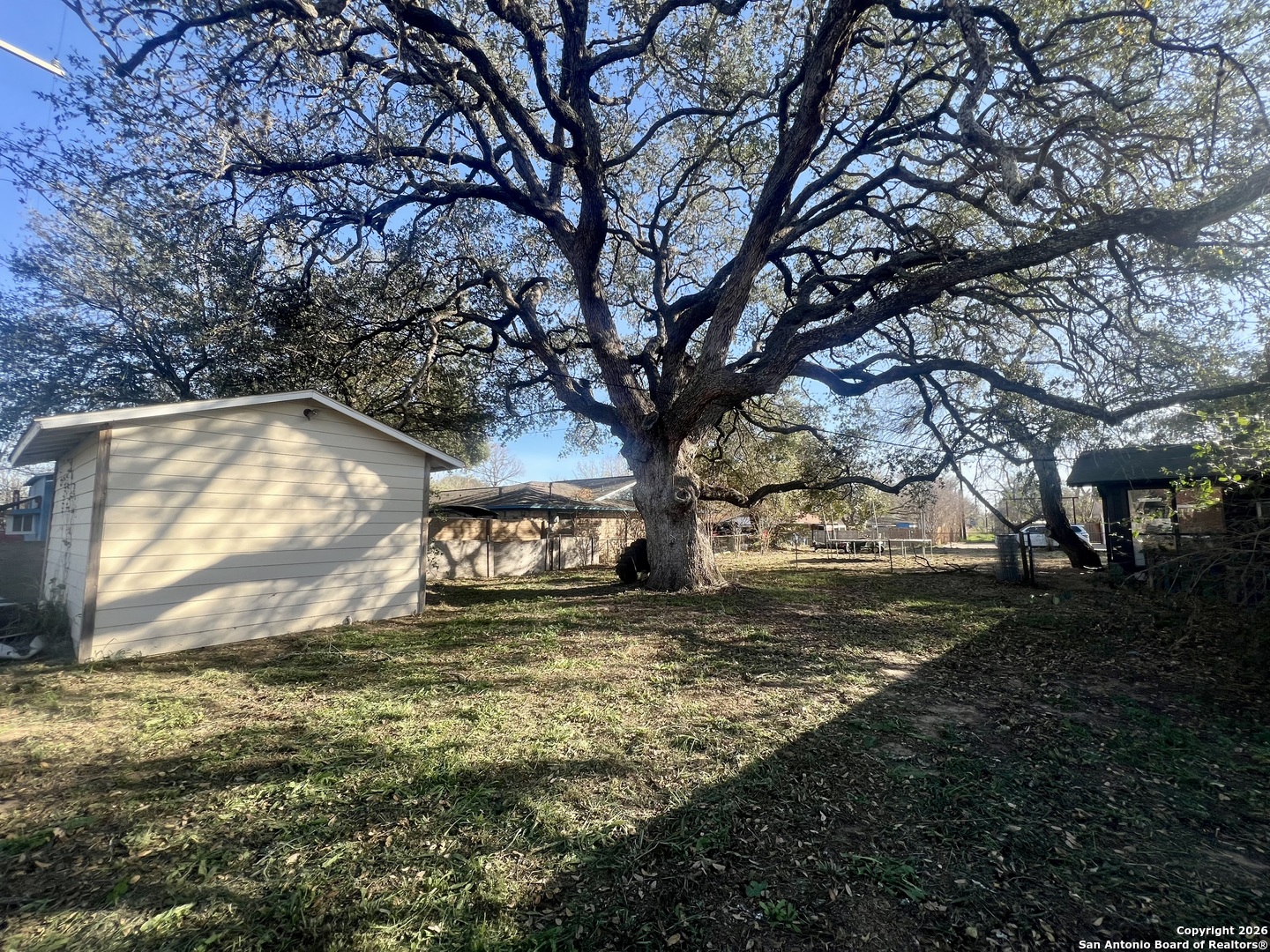 215 Lantana Pleasanton TX 78064