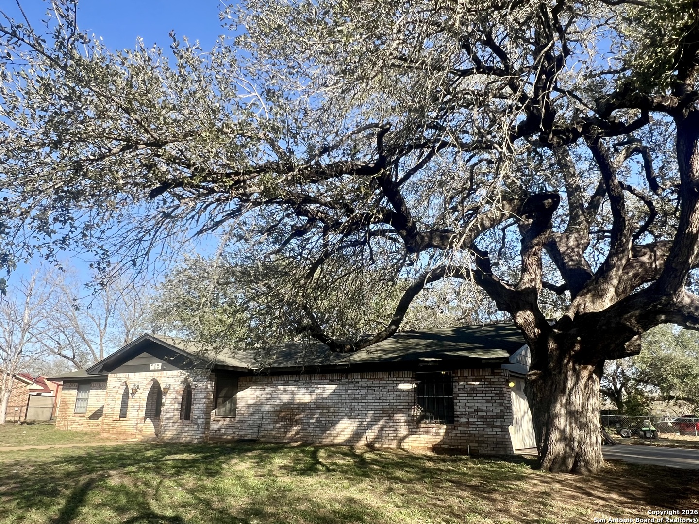 215 Lantana Pleasanton TX 78064
