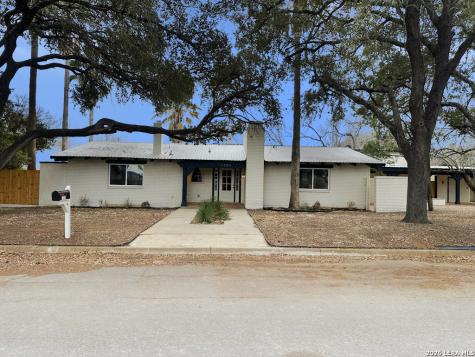 1228 E San Marcos Street Pearsall TX 78061