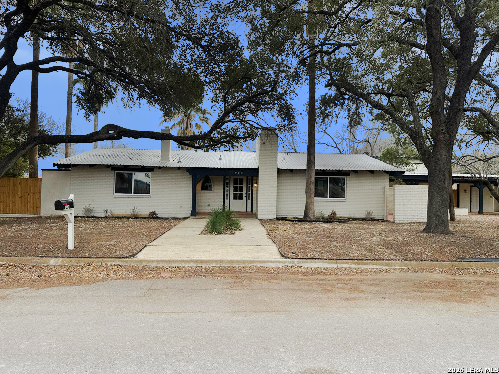 1228 E San Marcos Street Pearsall TX 78061