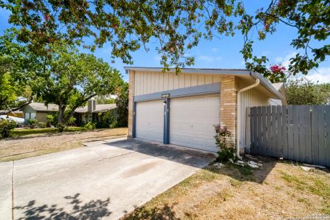 7706 Ranger Oak Street Live Oak TX 78233