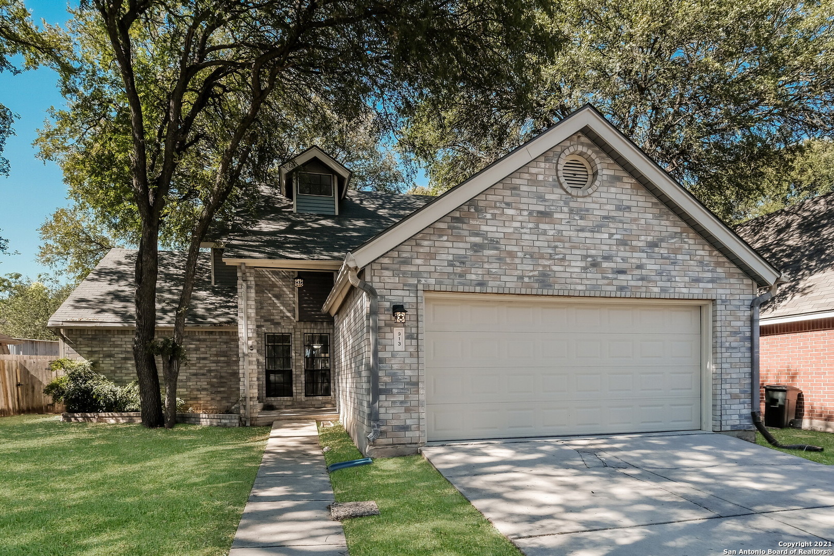 913 Drayton Schertz TX 78154