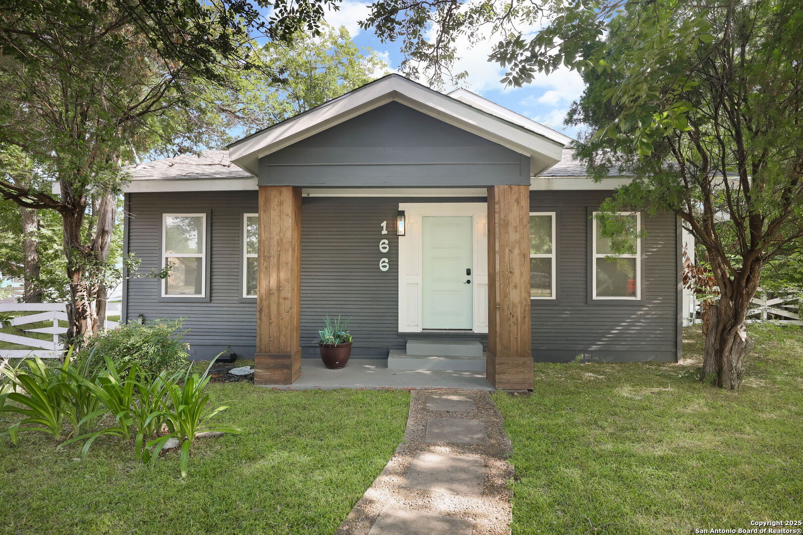 166 E Harding Boulevard San Antonio TX 78214