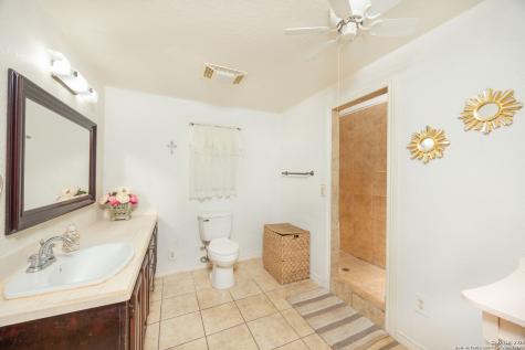 1849 County Road 340 Knippa TX 78870