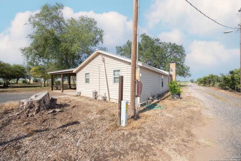 1849 County Road 340 Knippa TX 78870
