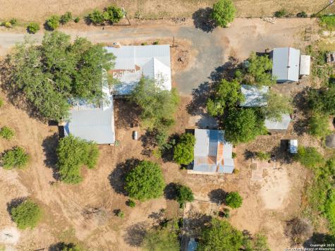 1849 County Road 340 Knippa TX 78870