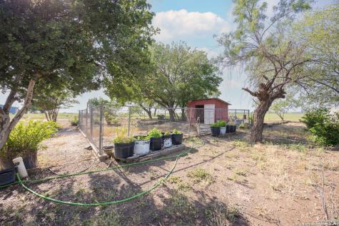 1849 County Road 340 Knippa TX 78870