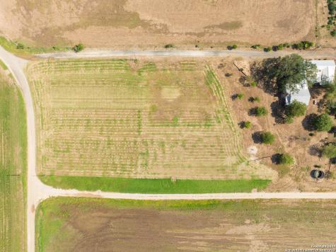 1849 County Road 340 Knippa TX 78870