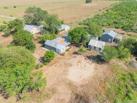 1849 County Road 340 Knippa TX 78870