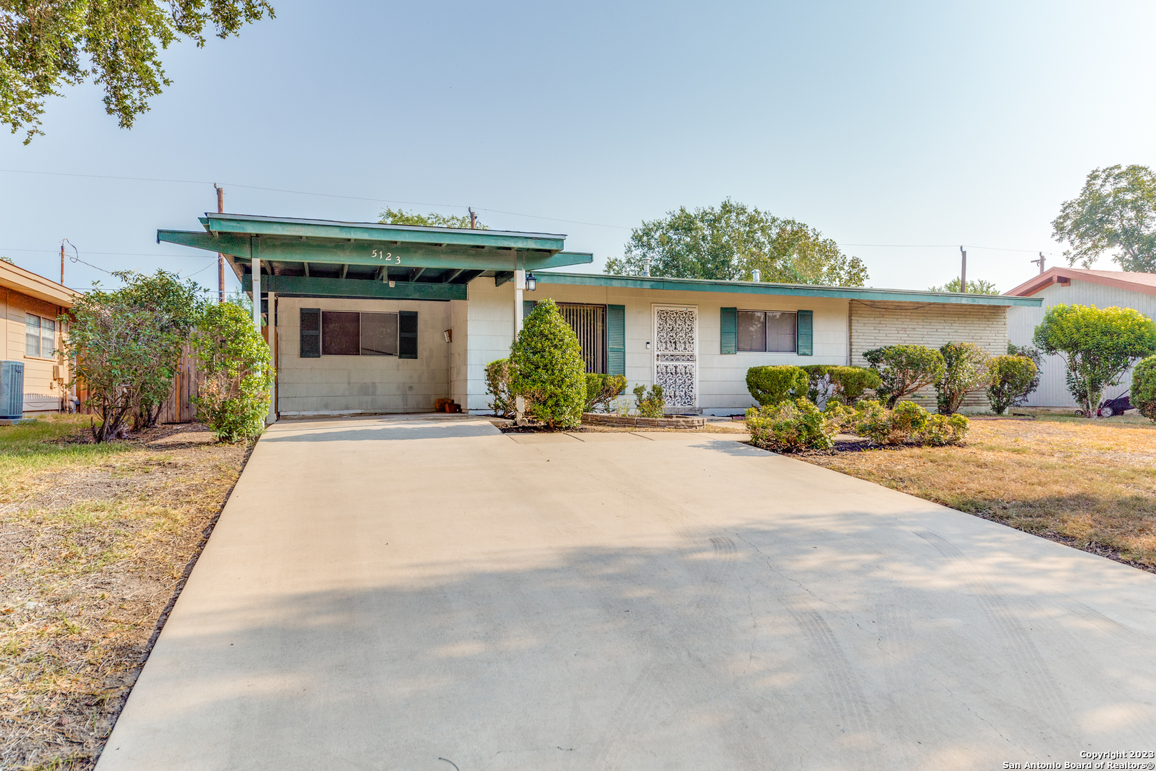5123 Village Trail Drive San Antonio TX 78218