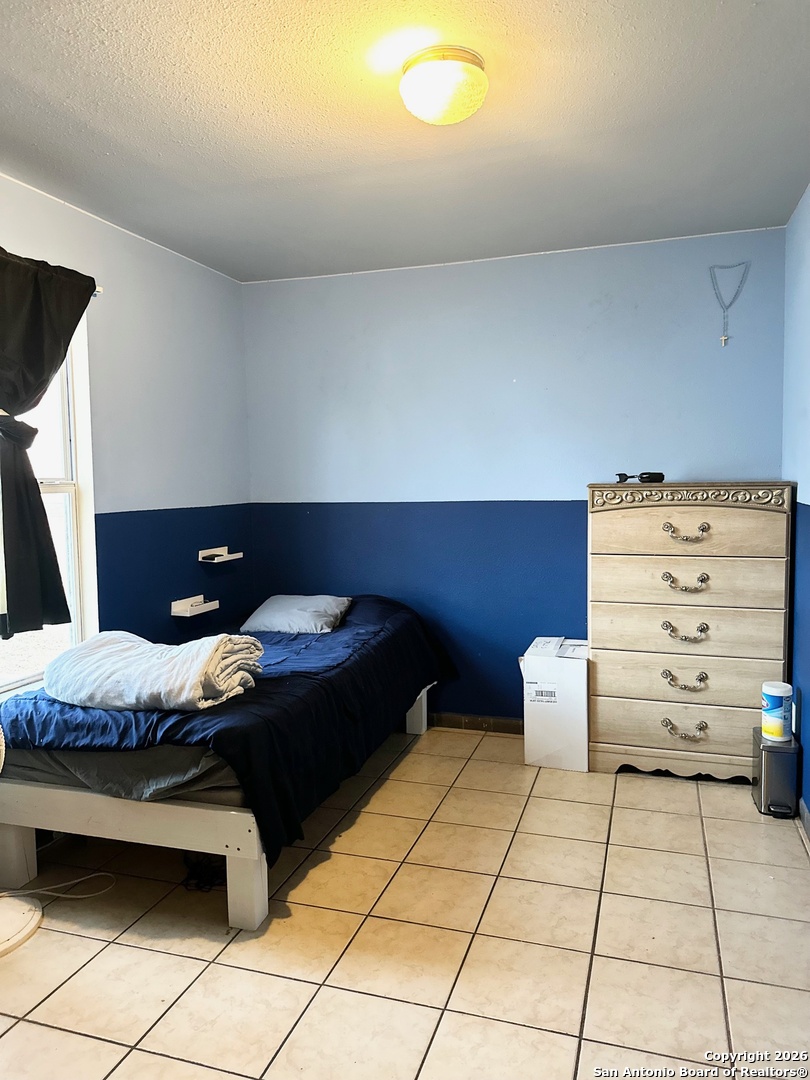 1608 The Lane Pleasanton TX 78064