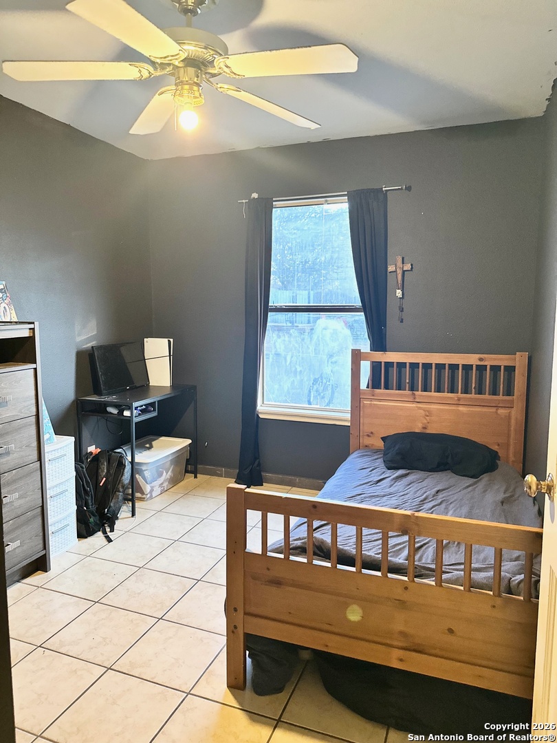 1608 The Lane Pleasanton TX 78064