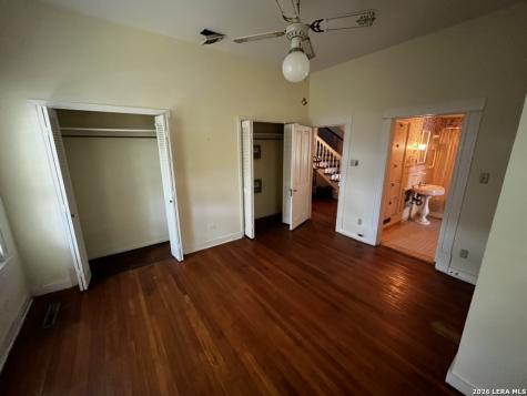 134 W Agarita Avenue San Antonio TX 78212