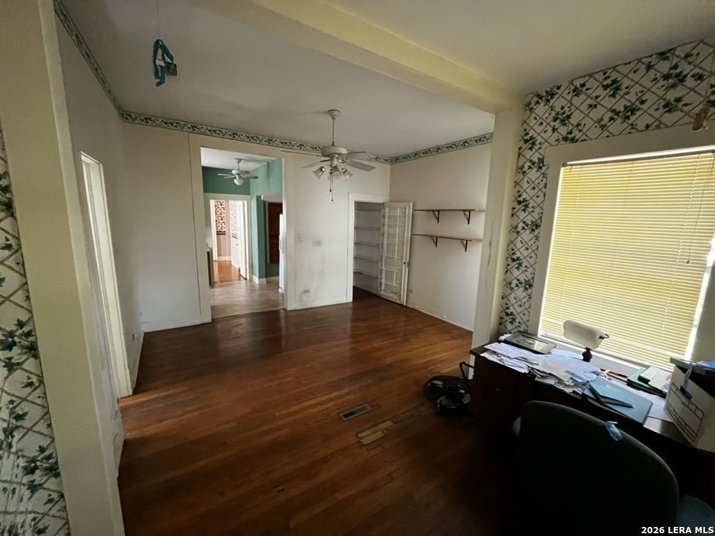 134 W Agarita Avenue San Antonio TX 78212