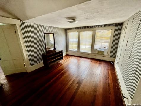 134 W Agarita Avenue San Antonio TX 78212