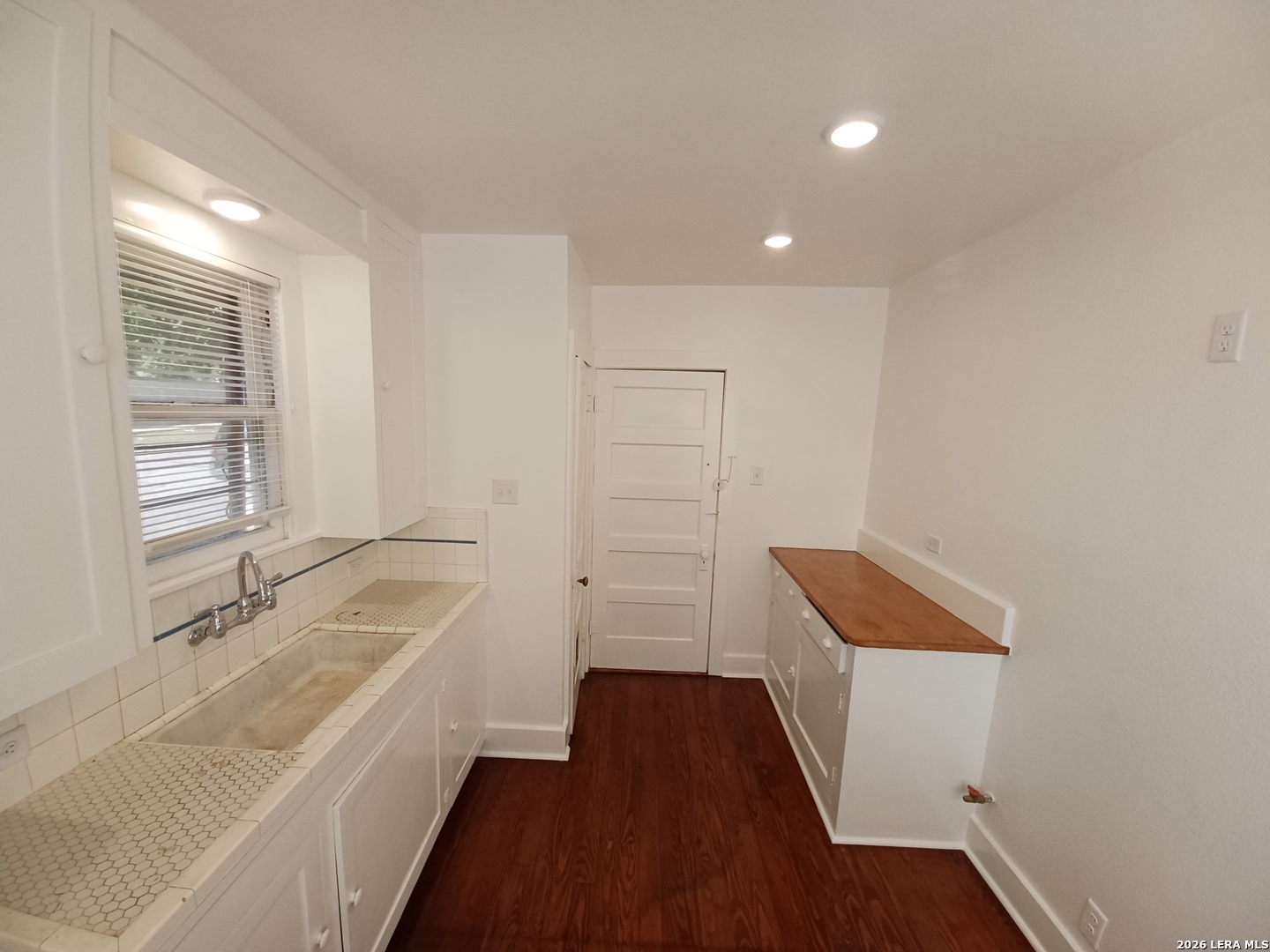 134 W Agarita Avenue San Antonio TX 78212