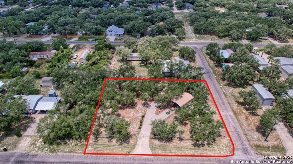 527 N Traylor Rockport TX 78382
