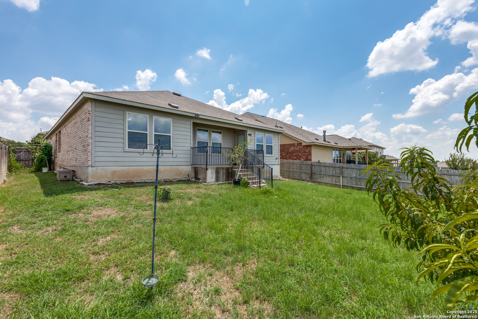 445 Red Morganite Buda TX 78610