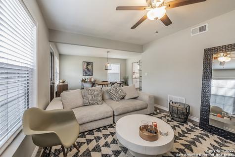 67 Storeywood Drive San Antonio TX 78213