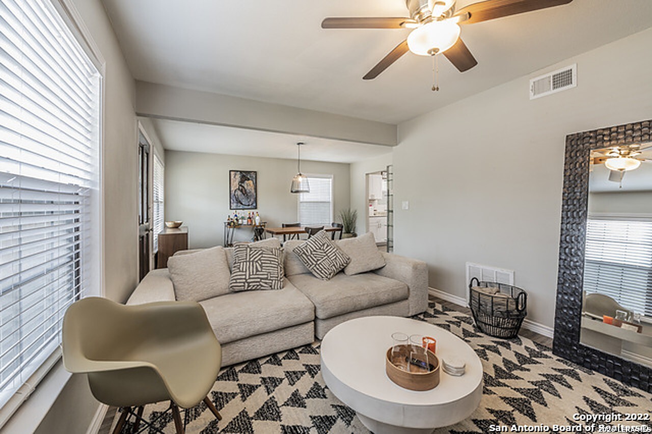 67 Storeywood Drive San Antonio TX 78213